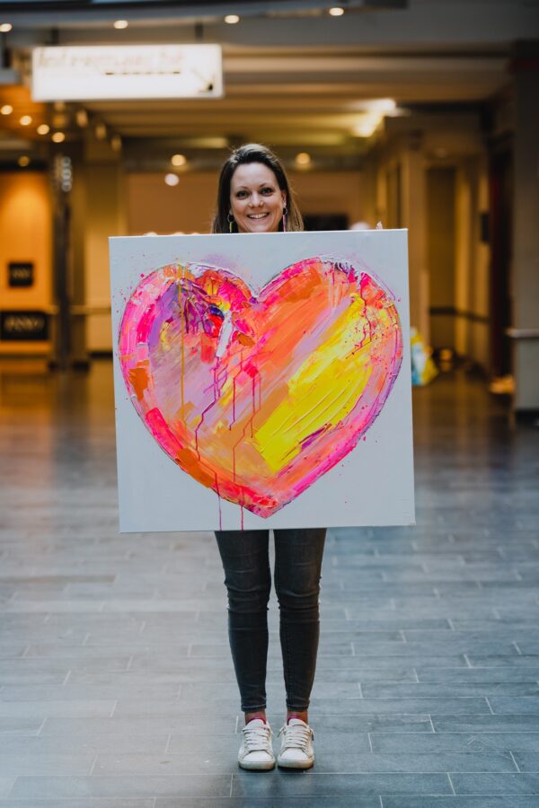 Les enchères pour l'oeuvre unique de l'artiste May Jansen et intitulée "Wonderful Colors of Love" est lancée !