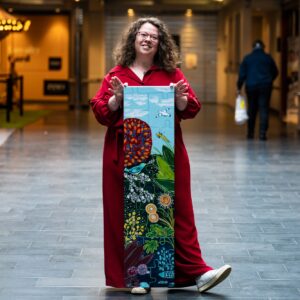 C'est l'artiste Stéphanie Dessy qui expose tout le mois d'avril !